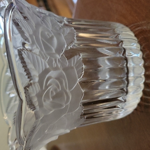 VTG Frosted Rose Clear Cut Glass Potpourri Candy Dish Vase - Picture 2 of 4